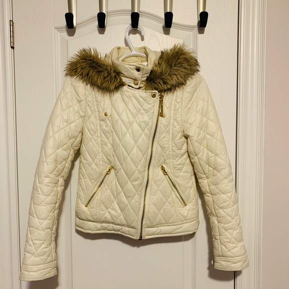 Winter jacket from Juicy Couture - Picture 2 of 13